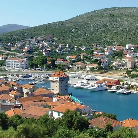Stunning In With Kitchen Appartement Poljica (Trogir)